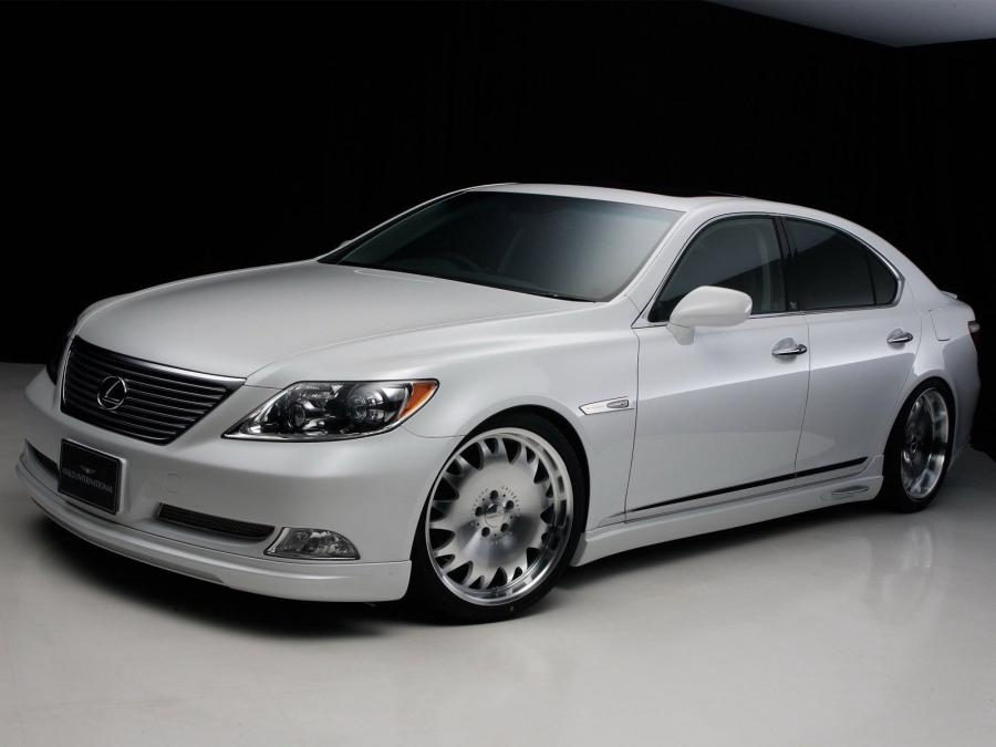 Lexus LS460 by Wald '2006